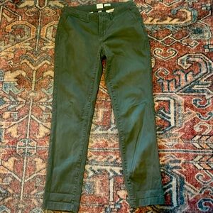 a•n•d eawy size four green pants